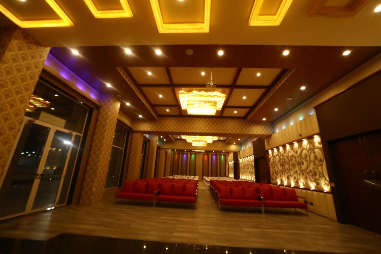 Park Avenue And Resorts Sikar Buitenkant foto